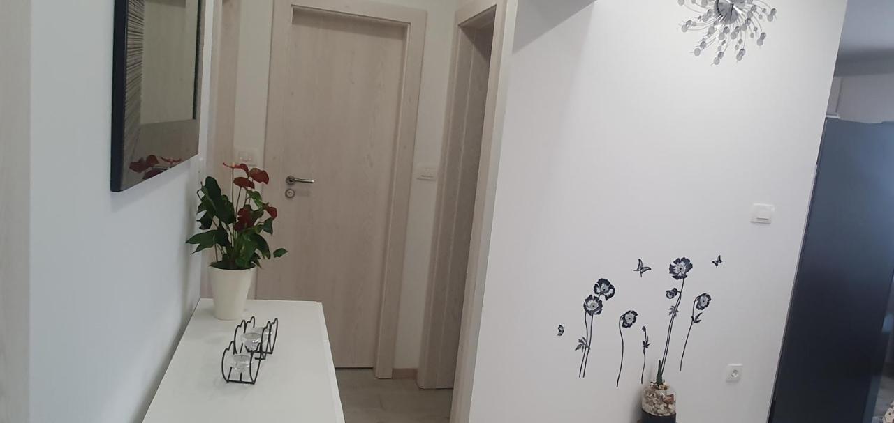 Urban Luxury Suites Juricevic Duće エクステリア 写真
