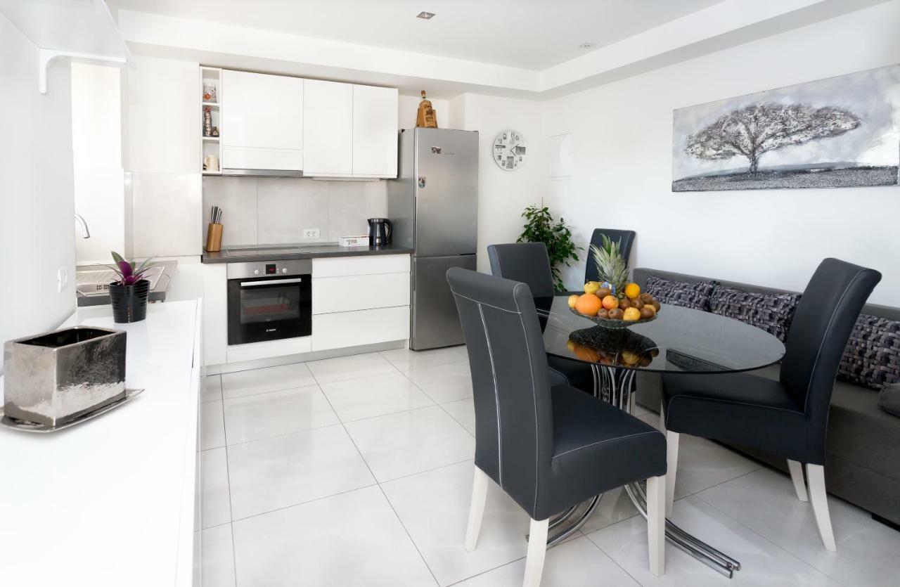 Urban Luxury Suites Juricevic Duće エクステリア 写真